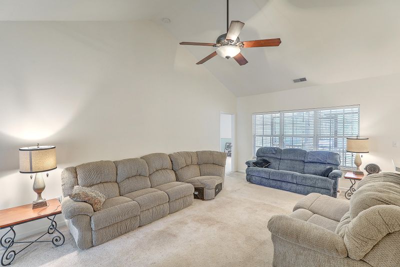 1266 Palm Cove Dr, Charleston, SC 29492
