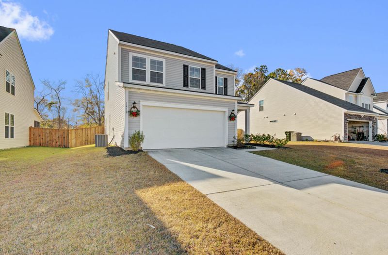1418 Hermitage Ln, Ladson, SC 29456