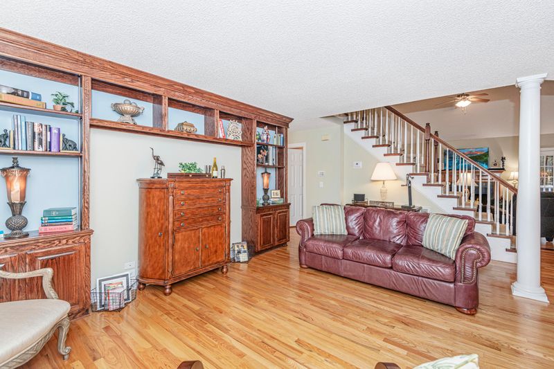 100 Eston Dr, Goose Creek, SC 29445