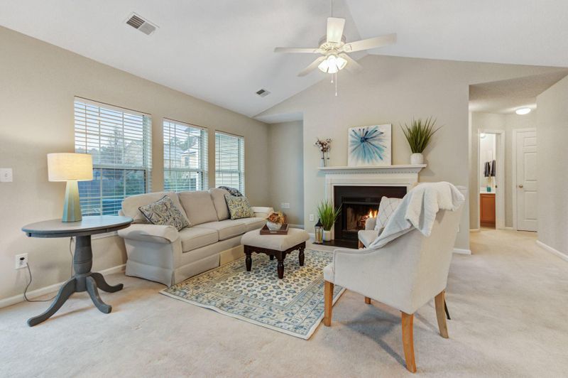 211 Eagle Ridge Rd, Summerville, SC 29485