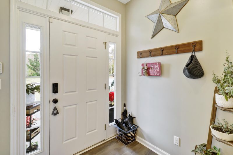 499 Hainesworth Dr, Charleston, SC 29414