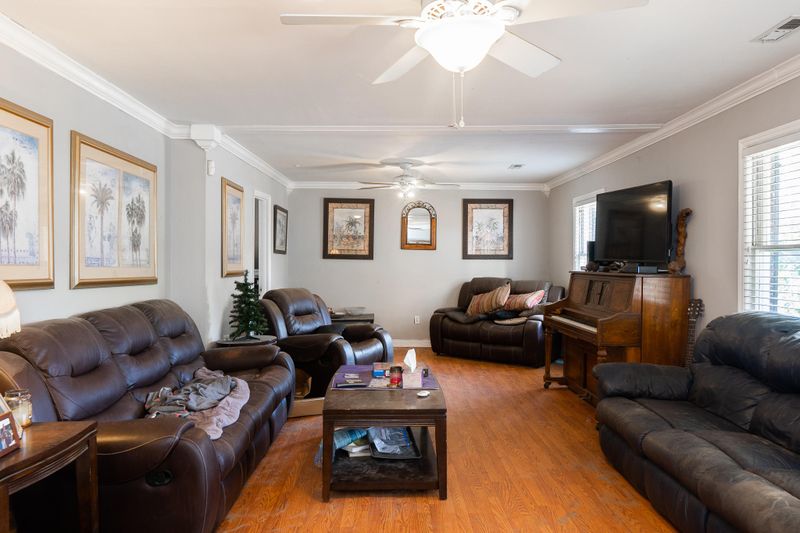 759 Muirhead Rd, Mount Pleasant, SC 29464