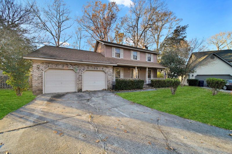 84 Willow Oak Cir, North Charleston, SC 29418