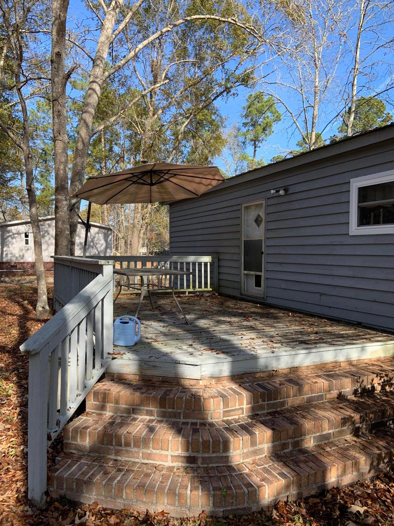1095 Longpoint Rd, Cross, SC 29436