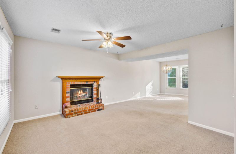 8106 Bankshire Trl, North Charleston, SC 29420