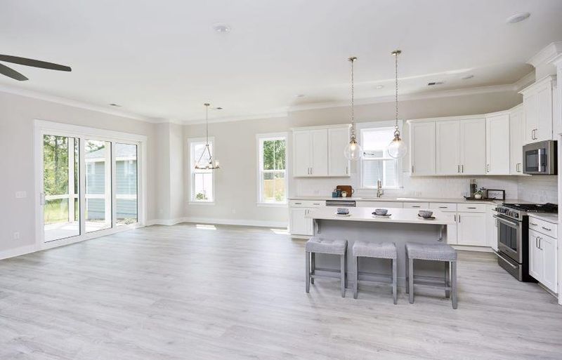 331 Great Lawn Dr, Summerville, SC 29486