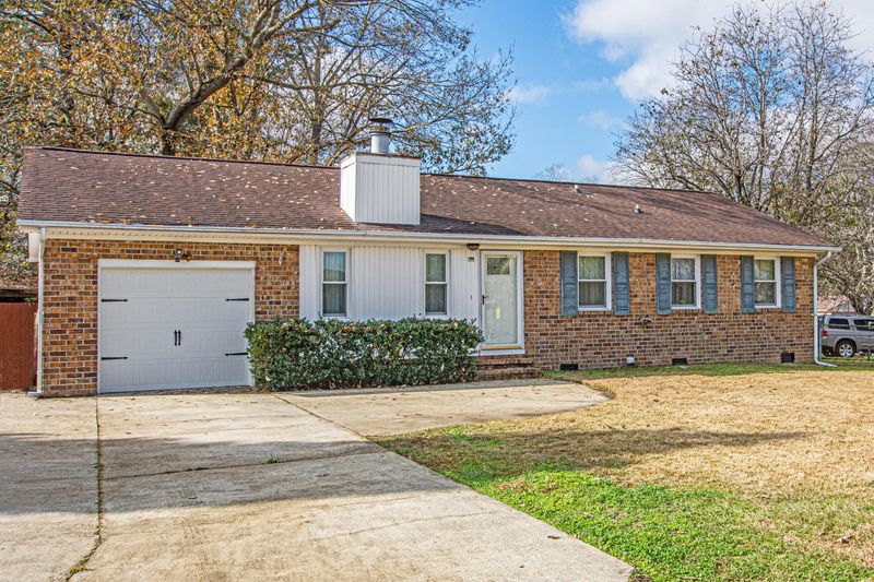 47 University Dr, Ladson, SC 29456