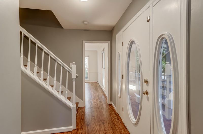 776 Milldenhall Rd, Mount Pleasant, SC 29464