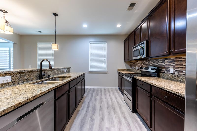 7805 Jean Rebault Dr, North Charleston, SC 29420