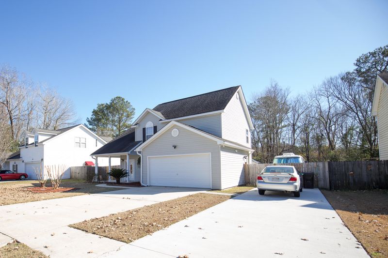 124 Red Cypress Dr, Goose Creek, SC 29445