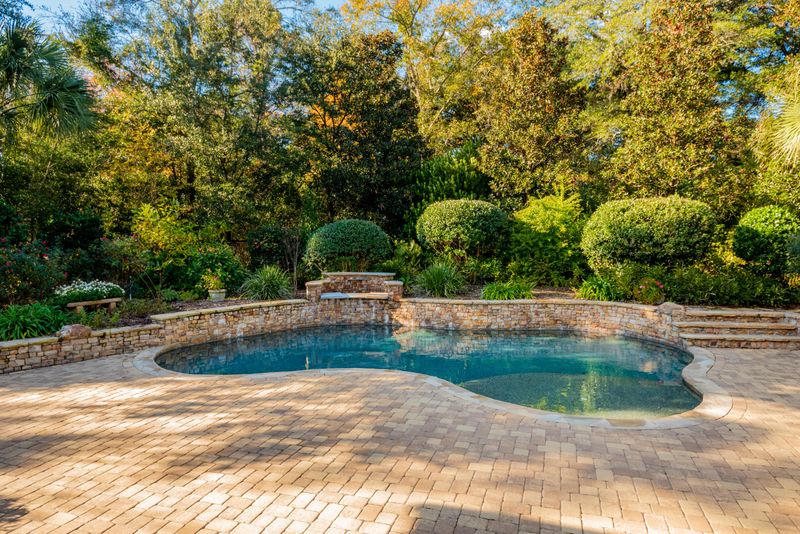 524 Barbados Dr, Charleston, SC 29492