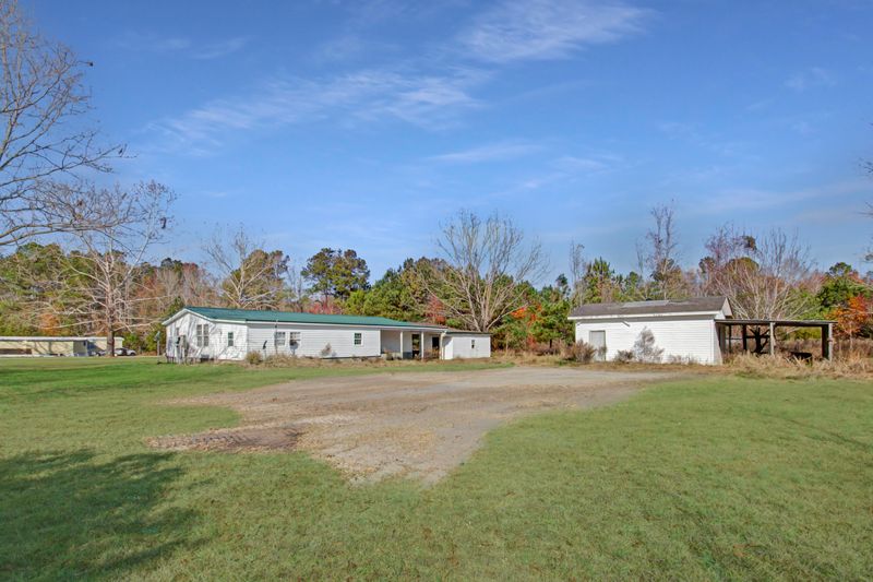 174 Knotty Oak Dr, Saint George, SC 29477