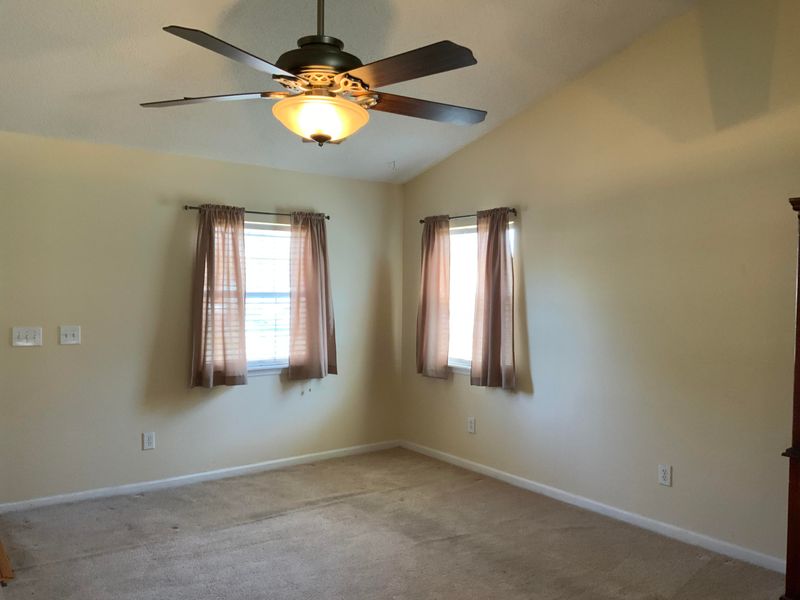 7983 Long Shadow Ln, North Charleston, SC 29406
