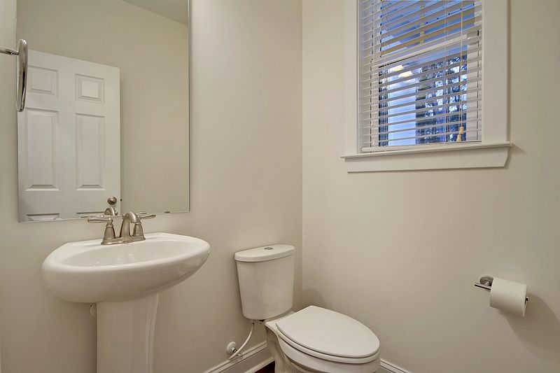 3118 Moonlight Dr, Charleston, SC 29414