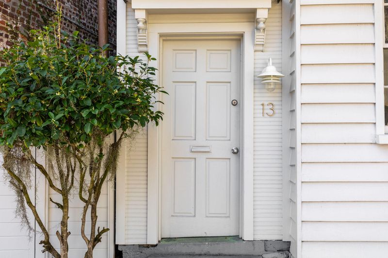 13 Anson St, Charleston, SC 29401