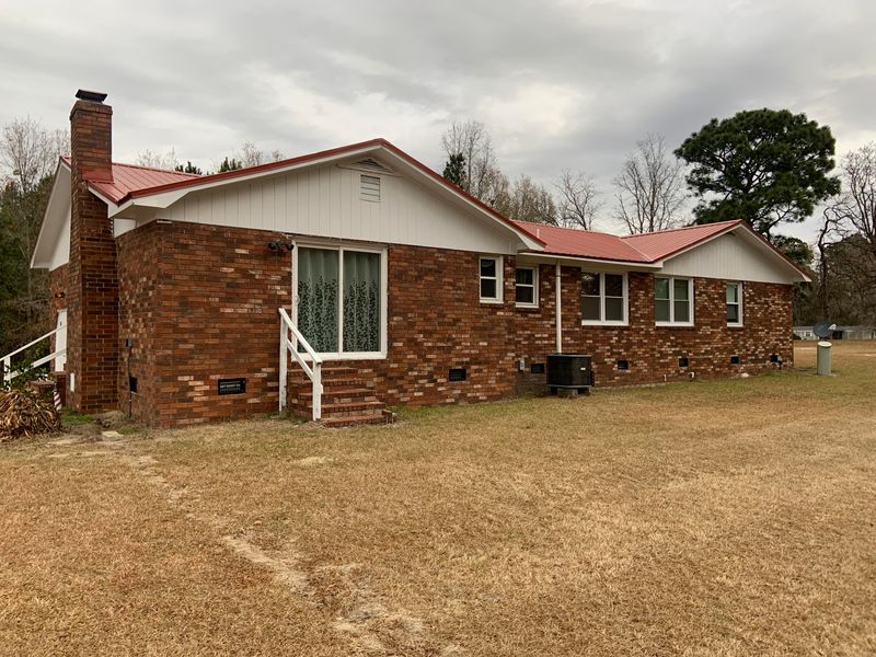 124 Danielle Hill Ln, Saint Stephen, SC 29479