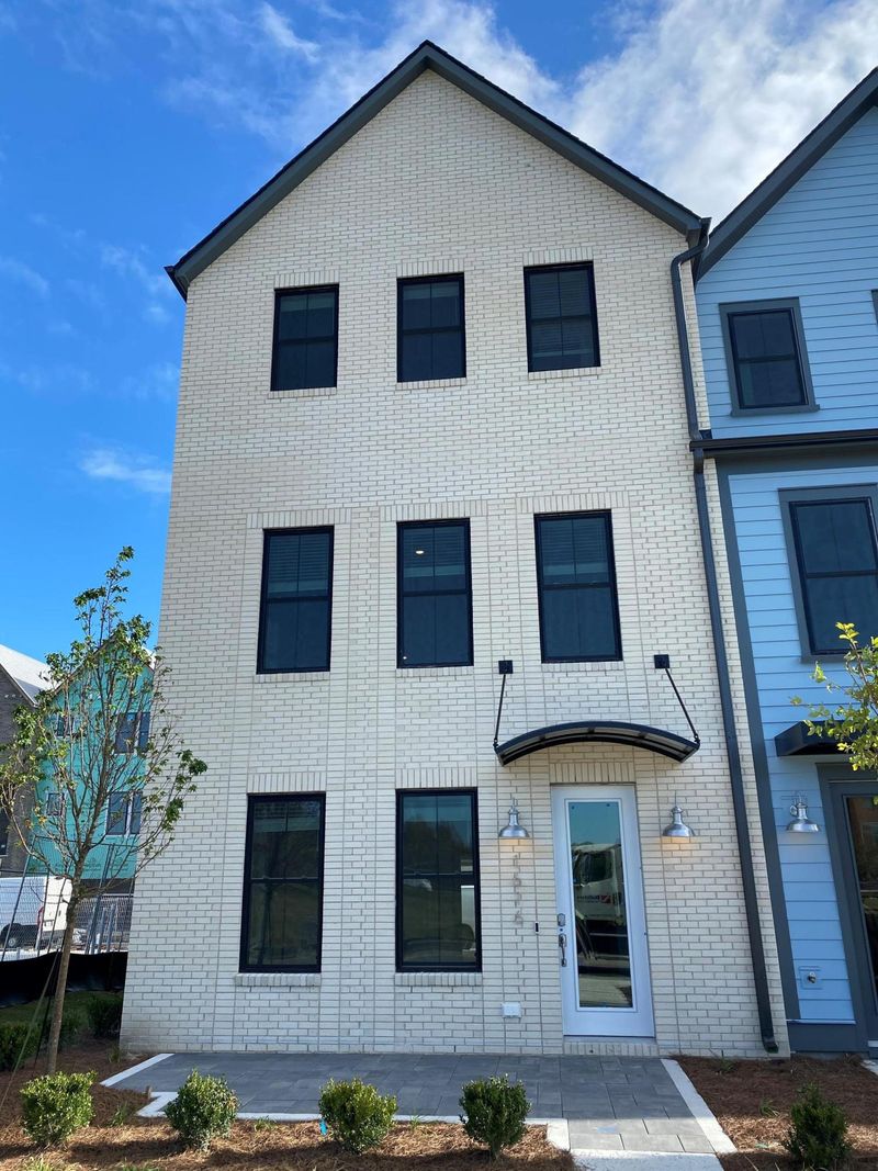 1640 Florentia St, Mount Pleasant, SC 29464