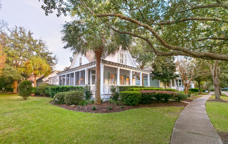 938 Etiwan Park St, Daniel Island, SC 29492