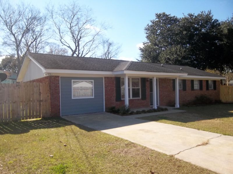 1917 Swift Ave, Charleston, SC 29407