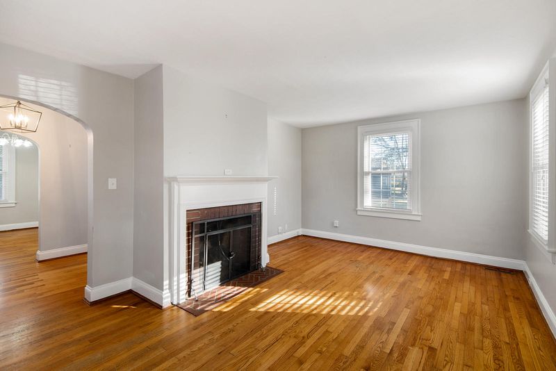 4734 Park Pl, North Charleston, SC 29405