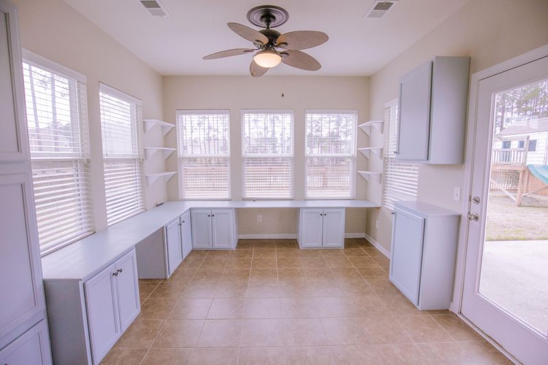 223 Decatur Dr, Summerville, SC 29483