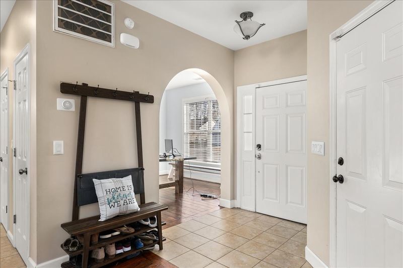 624 Beverly Dr, Summerville, SC 29485