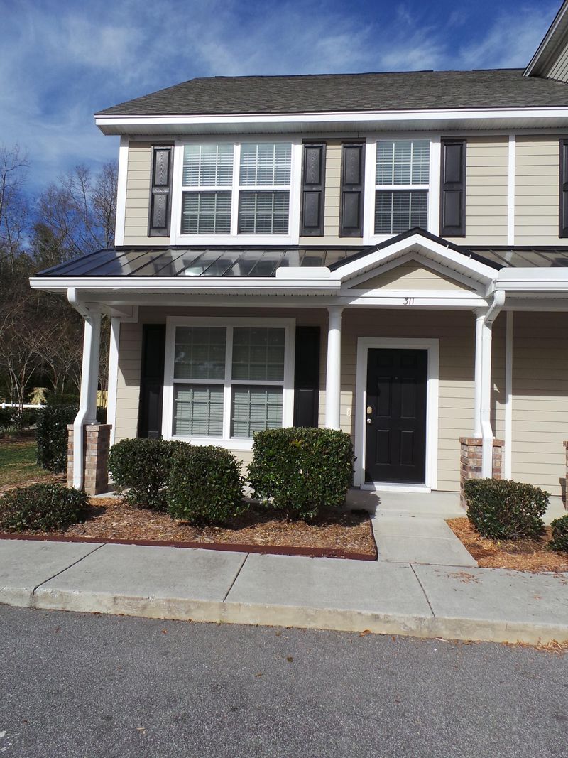 311 Hemingway Cir, Summerville, SC 29483