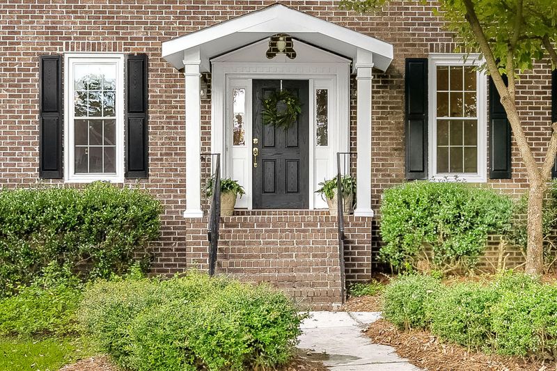 1301 Sterling Oaks Dr, Moncks Corner, SC 29461