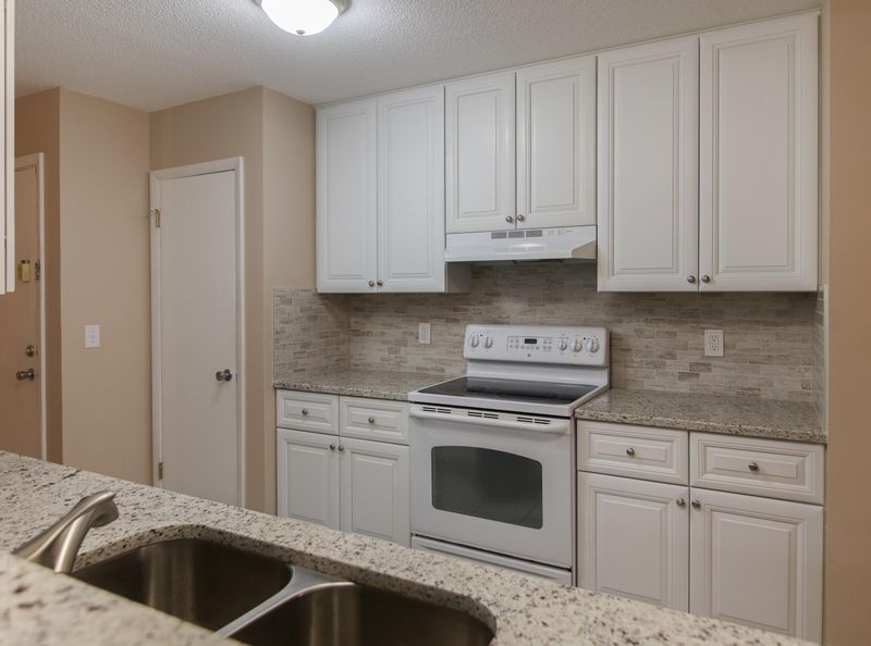 1191 Village Creek Ln #1408, Mount Pleasant, SC 29464