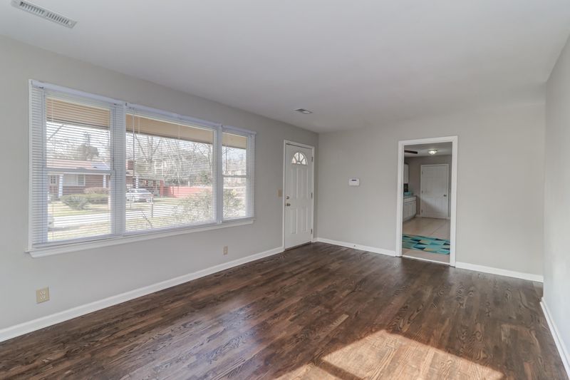 1026 Locksley Dr, Charleston, SC 29407