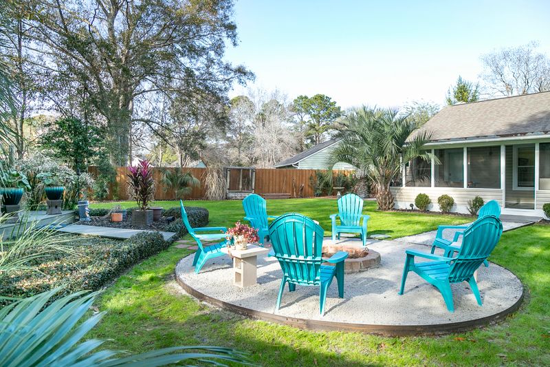 1145 Bellwood Rd, Charleston, SC 29412
