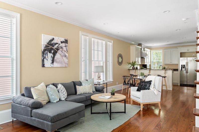 21 Jasper St #202, Charleston, SC 29403