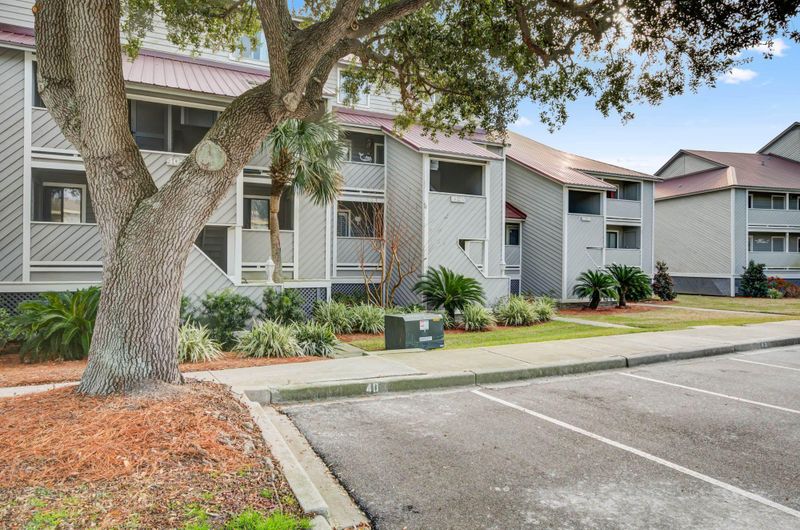 43 Mariners Cay Dr, Folly Beach, SC 29439