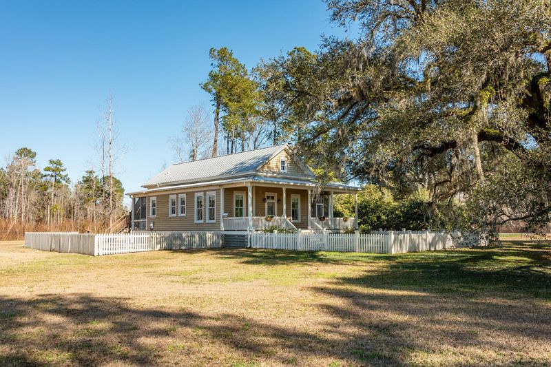 1795 Shulerville Rd, Jamestown, SC 29453