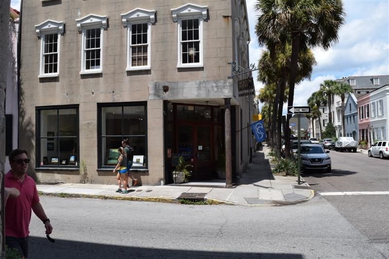 12 Queen St, Charleston, SC 29401