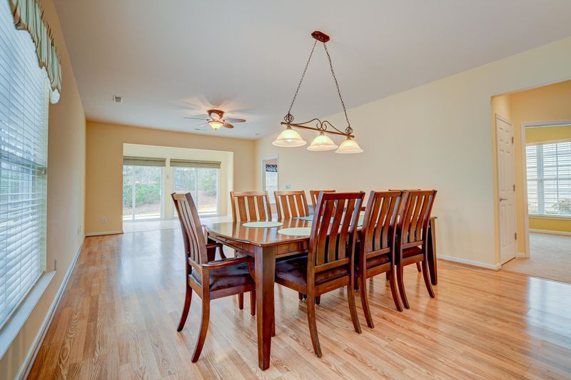 165 Sea Lavender Ln, Summerville, SC 29486