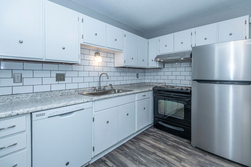 1713 Boone Hall Dr #1083, Charleston, SC 29407
