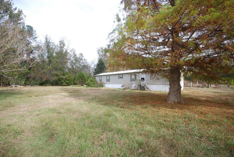 153 St Clair Rd, Ridgeville, SC 29472