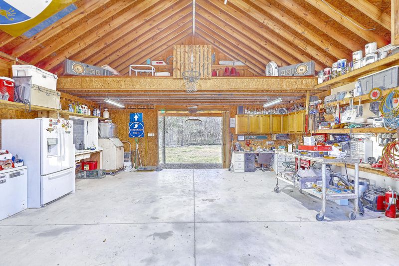 373 Summerset Ln, Summerville, SC 29483