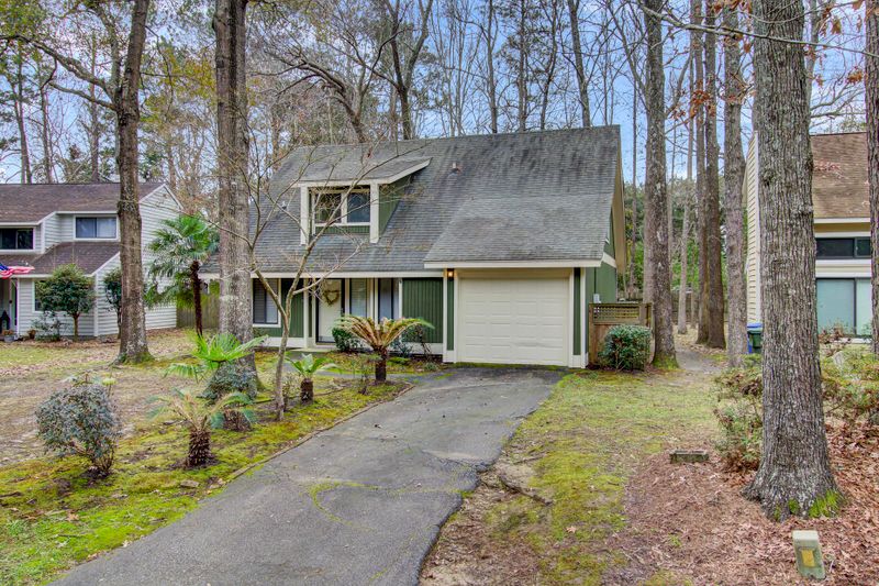 2725 Treetop Ct, Charleston, SC 29414