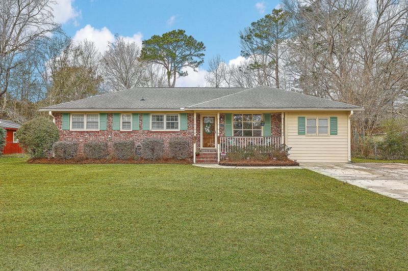 2213 Wood Ave, Charleston, SC 29414