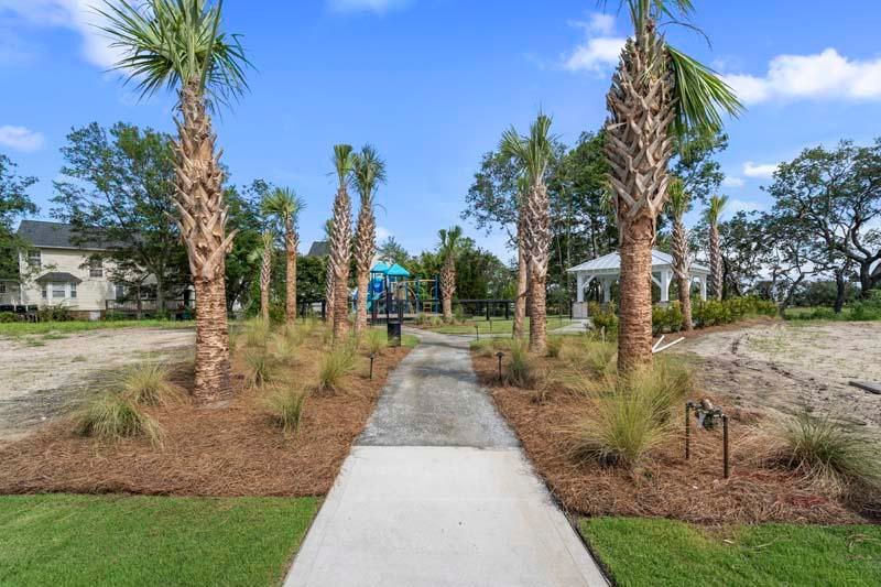 1538 Charming Nancy Rd, Charleston, SC 29412