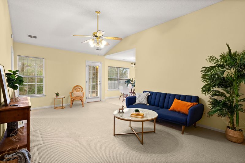 8769 Tigershark Ave, North Charleston, SC 29406