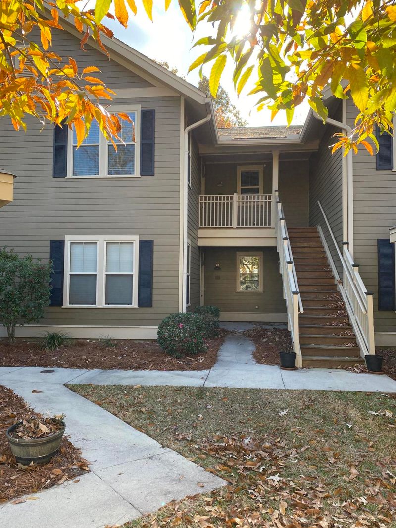 5541 Colonial Chatsworth Cir, North Charleston, SC 29418