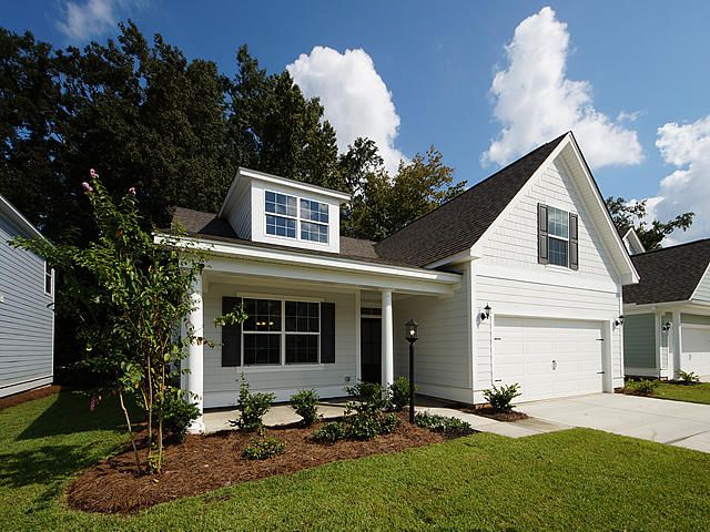 123 Long Trail Way, Moncks Corner, SC 29461