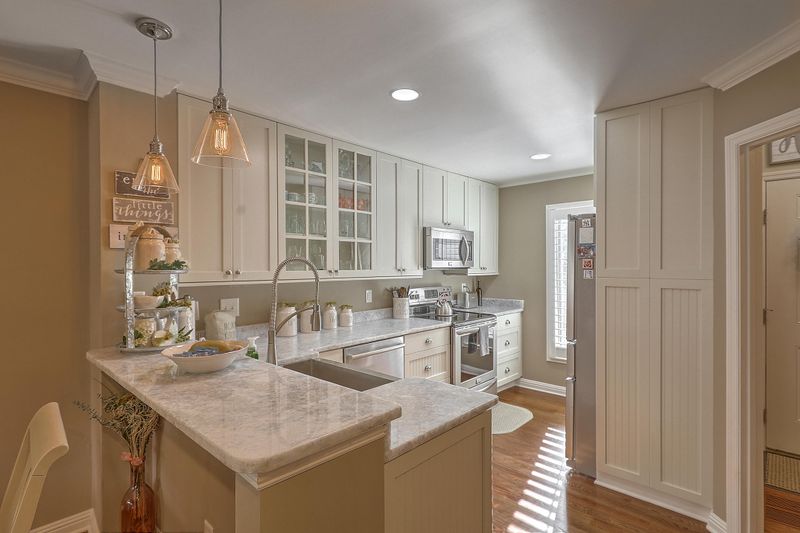 31 Back Ct, Isle Of Palms, SC 29451