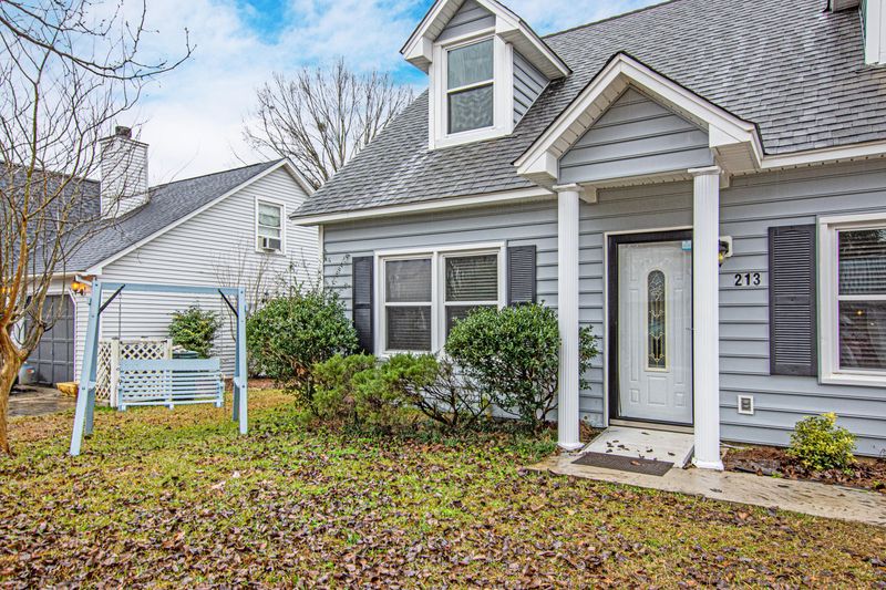 213 Williams St, Summerville, SC 29483