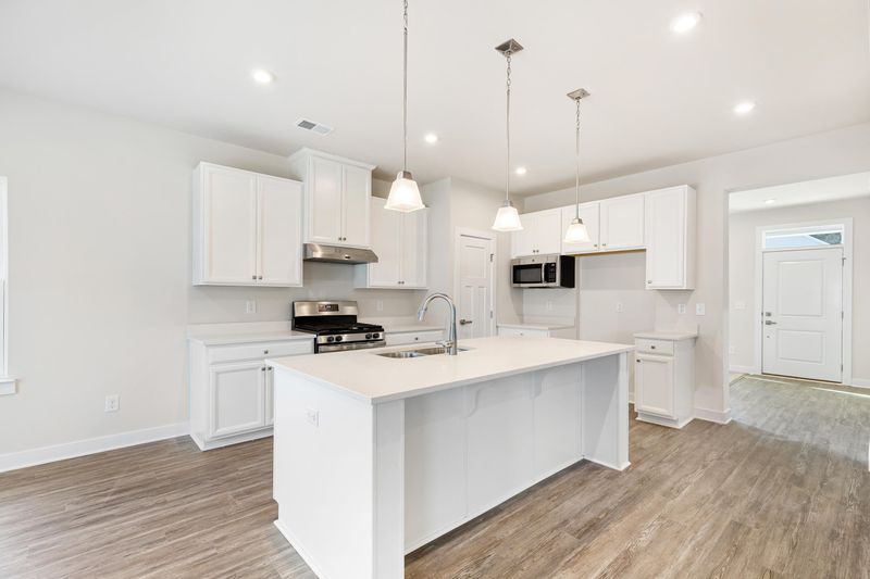 136 Country Oaks Ln, Wando, SC 29492