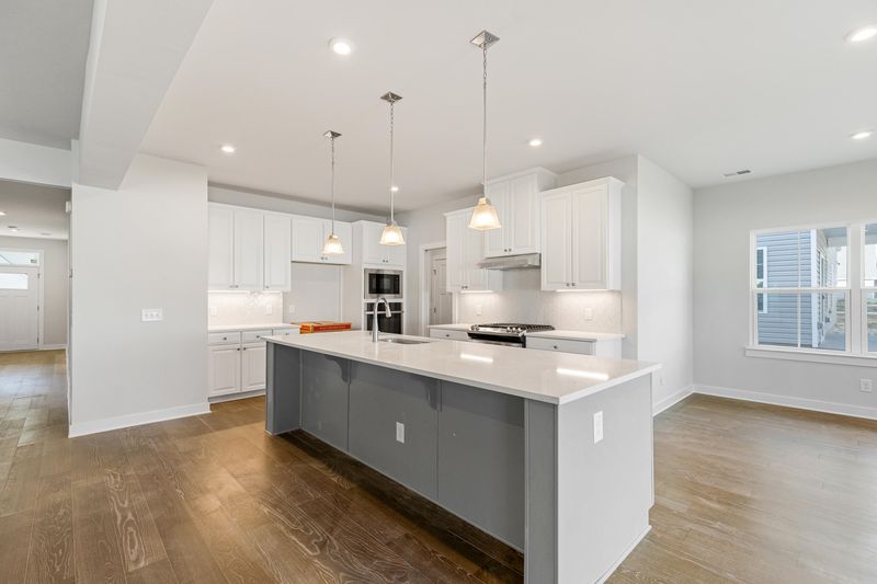 140 Country Oaks Ln, Wando, SC 29492