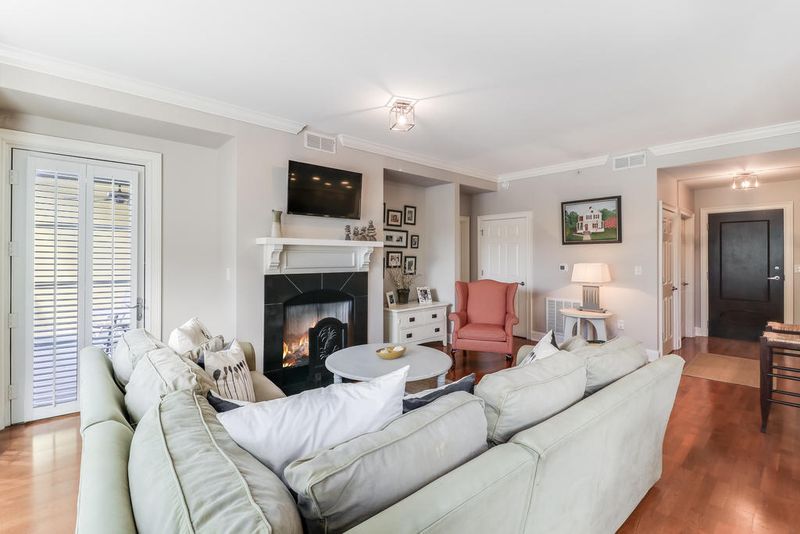 498 Albemarle Rd #308, Charleston, SC 29407